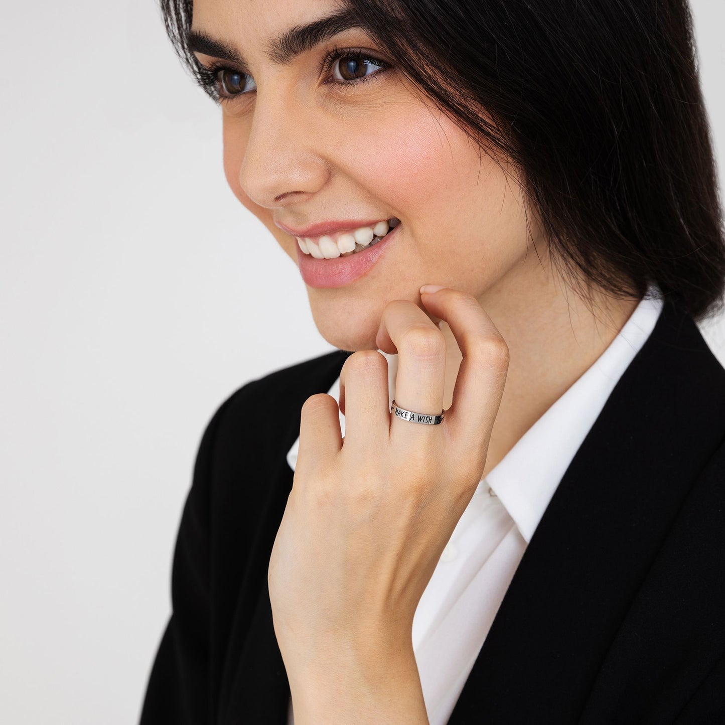 STAHLRING FÜR FRAUEN MIT WUNSCHERFÜLLUNG