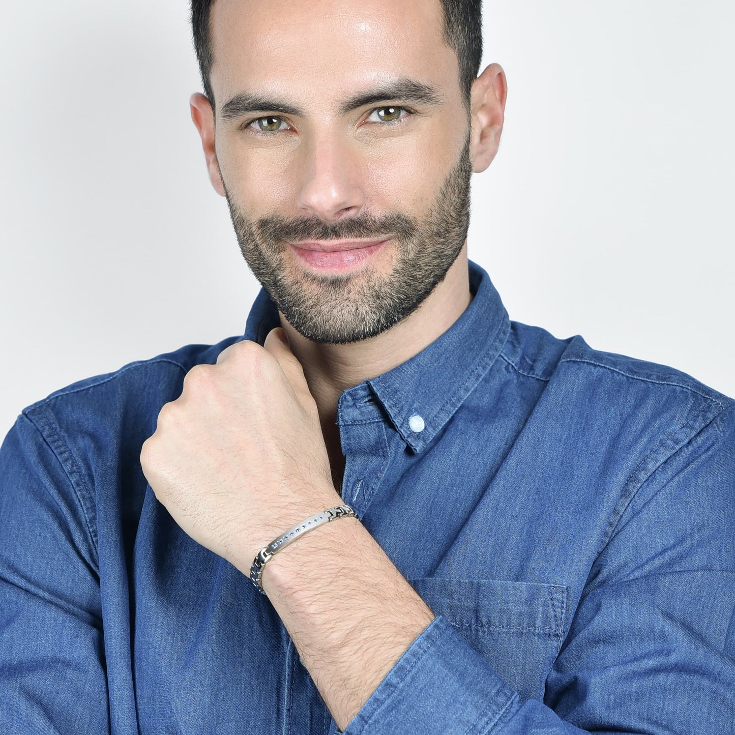 HERRENARMBAND AUS STAHL MIT BLAUEN KRISTALLEN