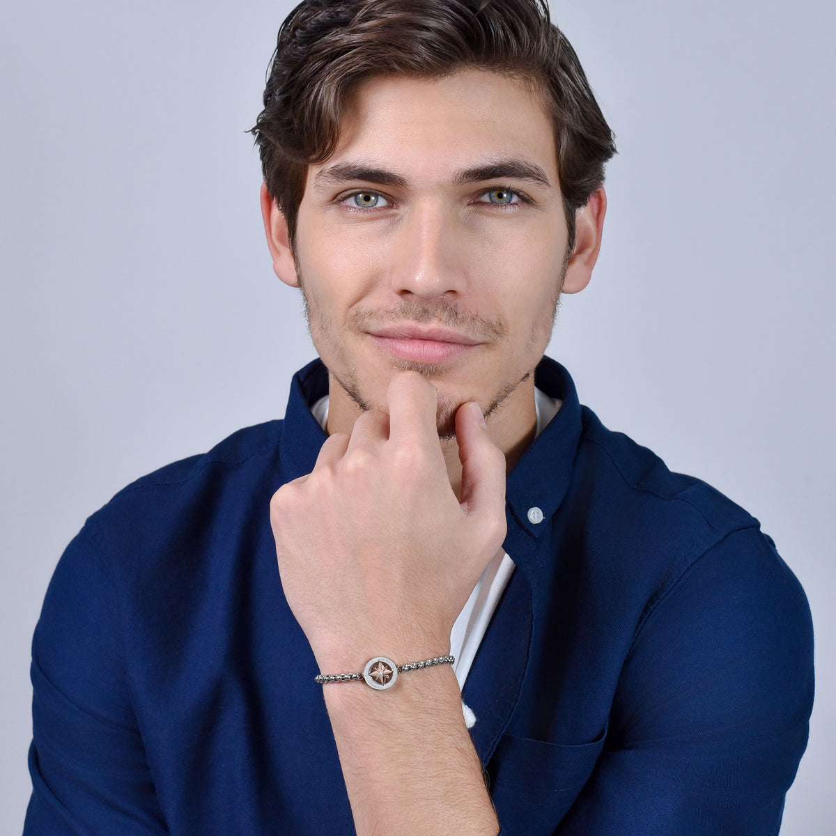 Bracciale Uomo Brosway Poseidon BPN11, Acciaio 316L E Pietre Naturali, Rosa Dei Venti Con Madreperla, Diametro 190mm