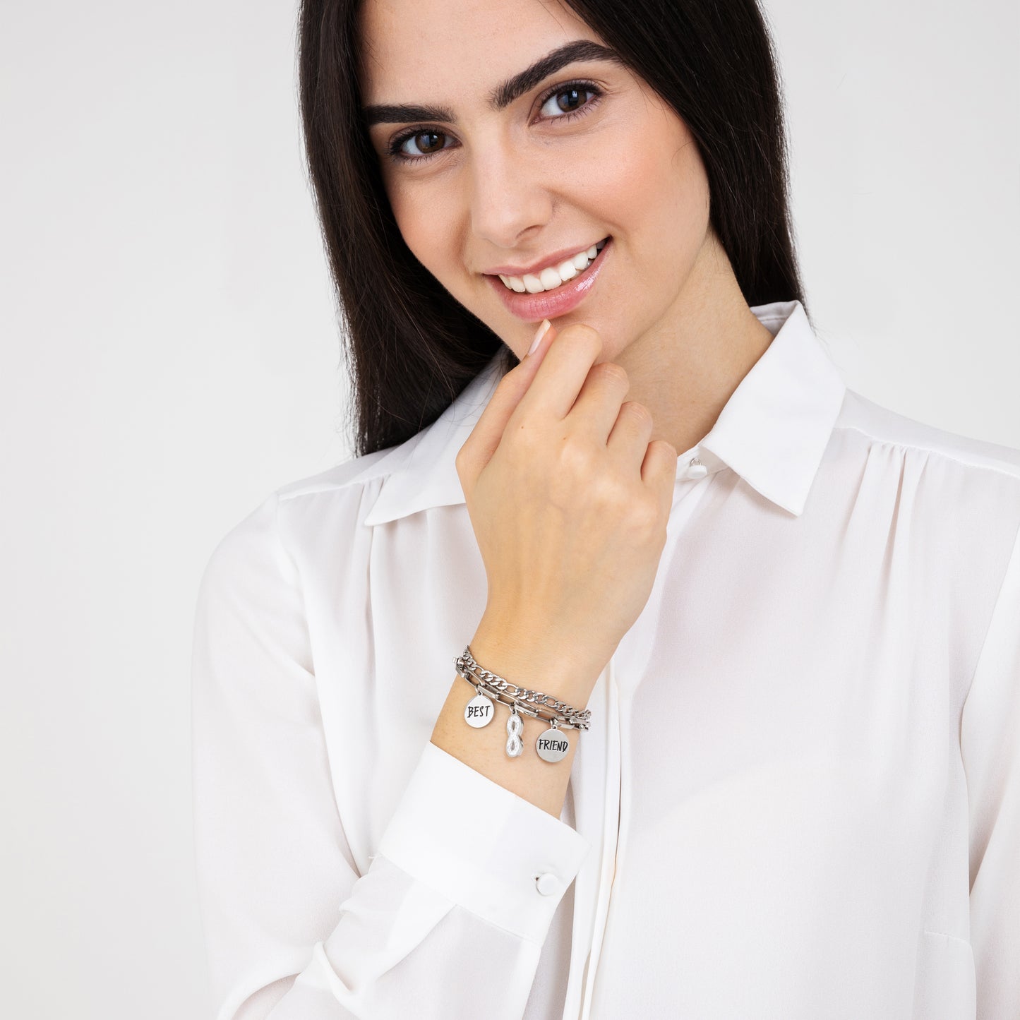 UNENDLICHKEITSARMBAND AUS STAHL FÜR DAMEN MIT WEISSEN KRISTALLEN