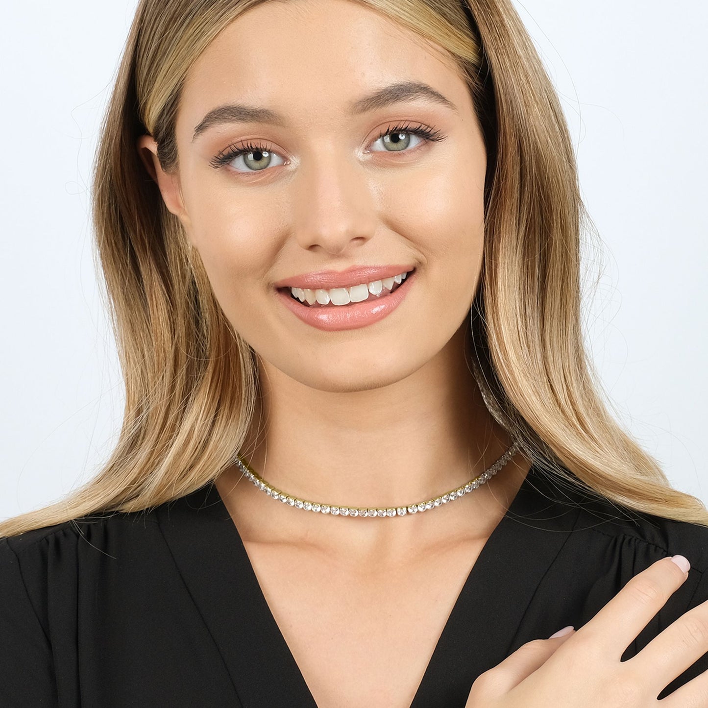 TENNIS-HALSKETTE AUS STAHL MIT 4 MM WEISSEN KRISTALLEN FÜR DAMEN