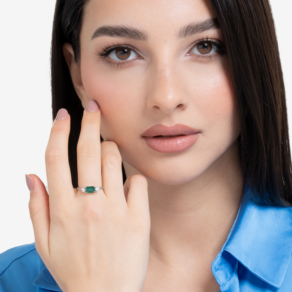 ANELLO DONNA IN ACCIAIO CON ZIRCONI VERDE E BIANCHI