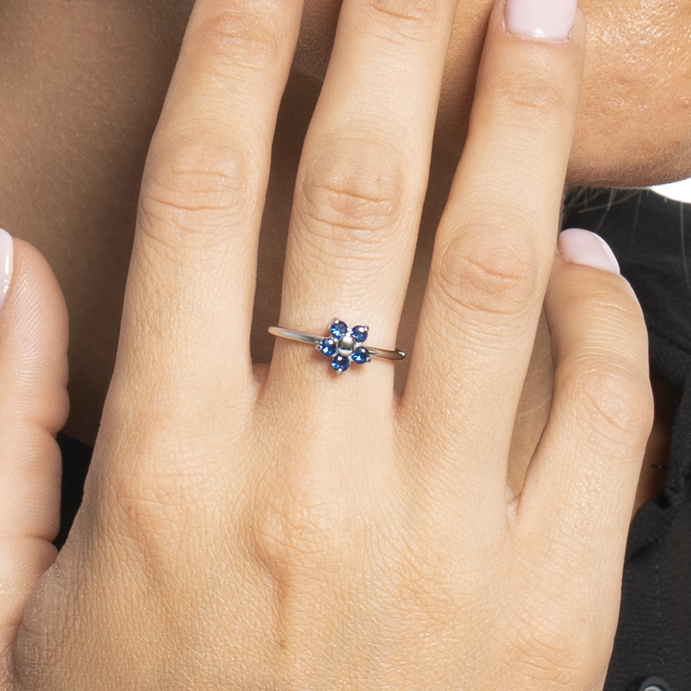 ANELLO DONNA IN ACCIAIO CON FIORE E ZIRCONI BLU