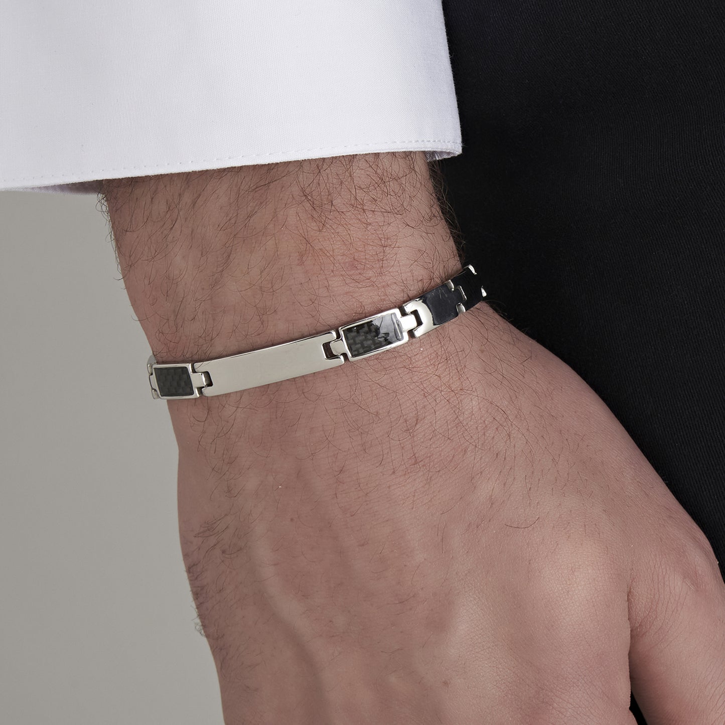 ARMBAND FÜR MÄNNER MIT STAHLPLATTE UND SCHWARZEN ELEMENTE Luca Barra