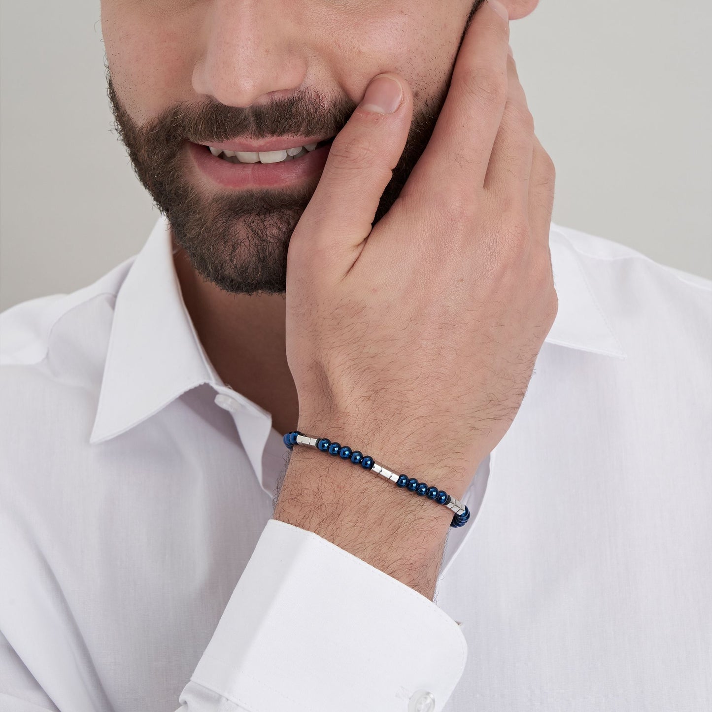 HERRENARMBAND AUS STAHL MIT BLAUEN STEINEN UND STAHLELEMENTEN