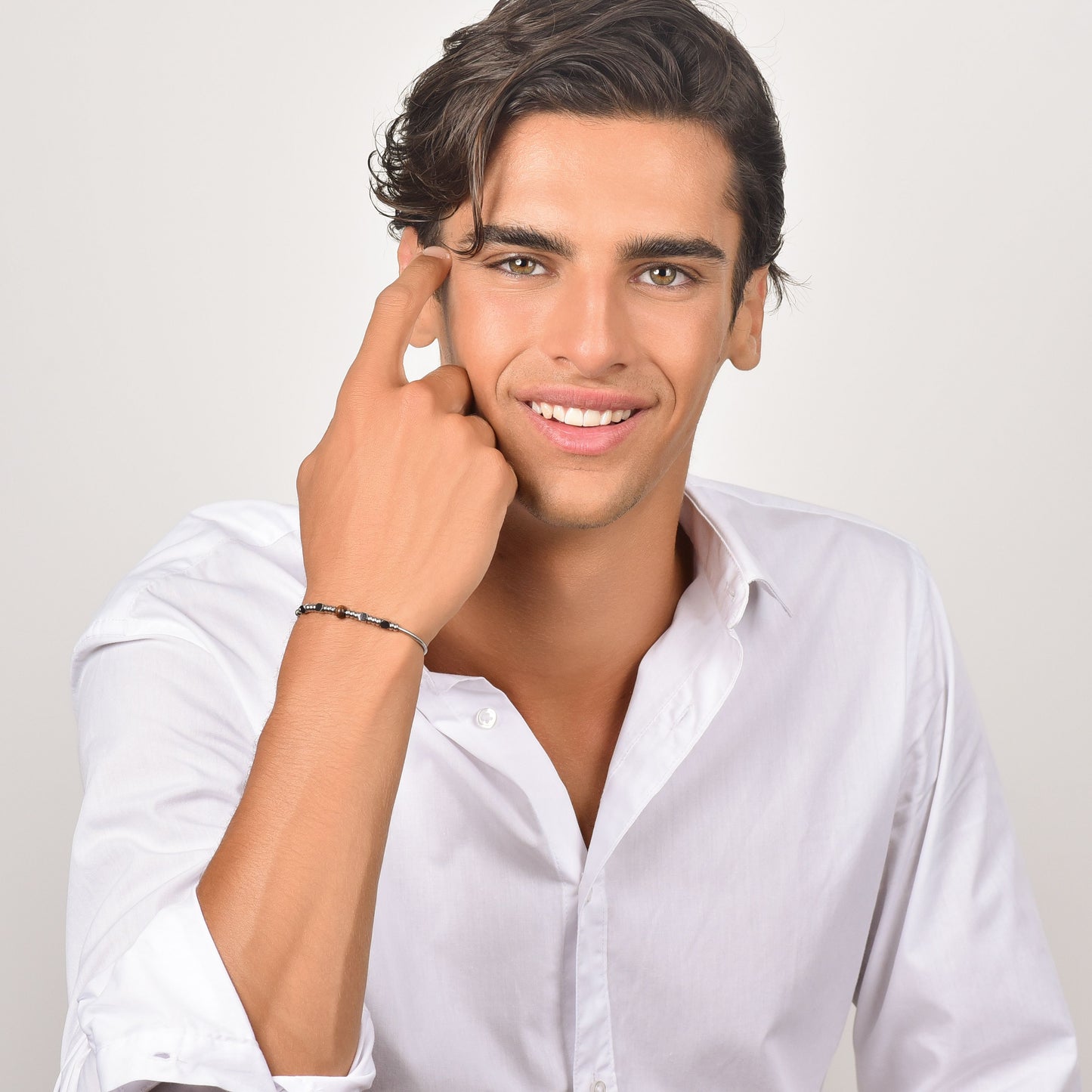 HERREN STAHLARMBAND MIT SCHWARZEM ACHAT