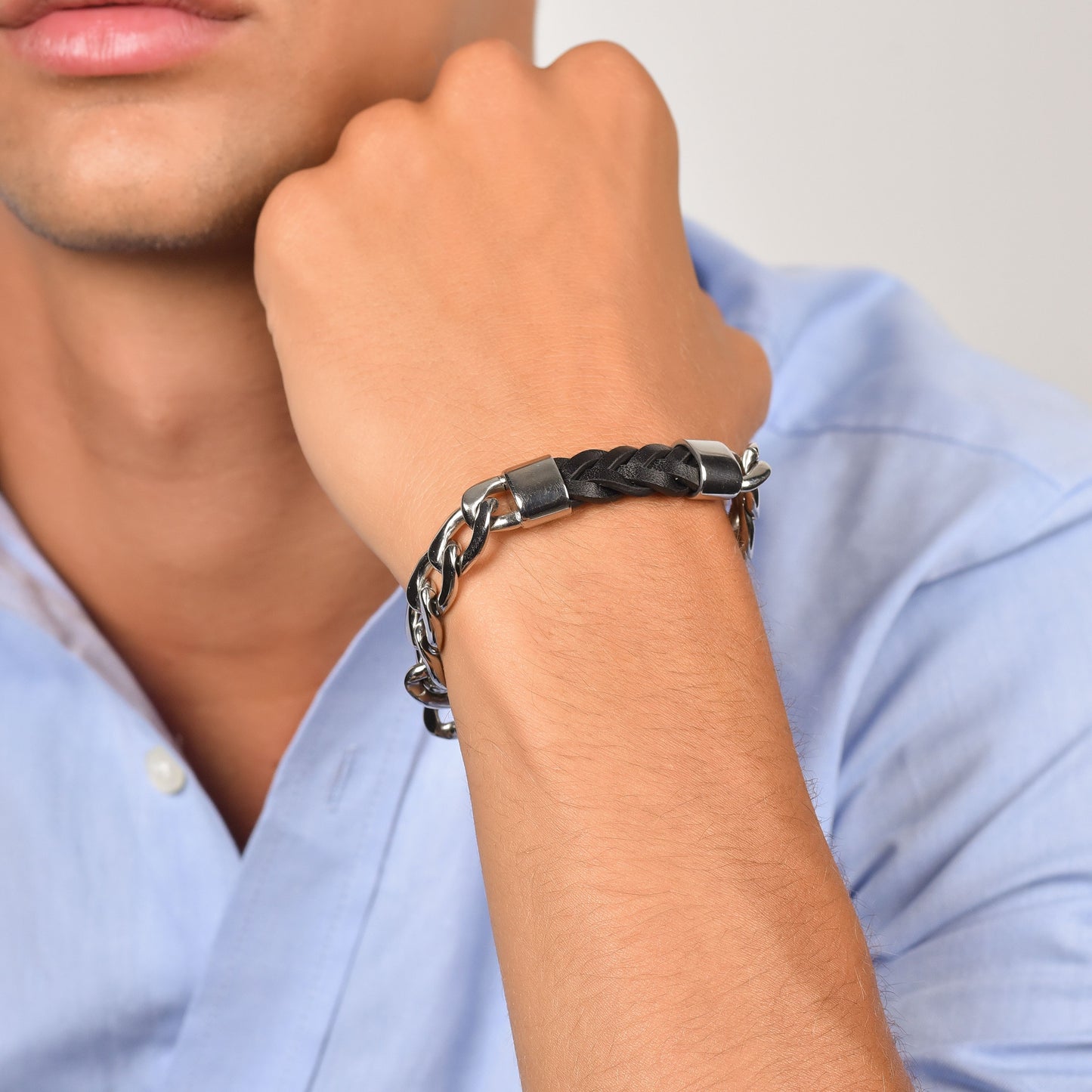 BRACCIALE UOMO IN ACCIAIO CON ELEMENTO IN CUOIO NERO Luca Barra