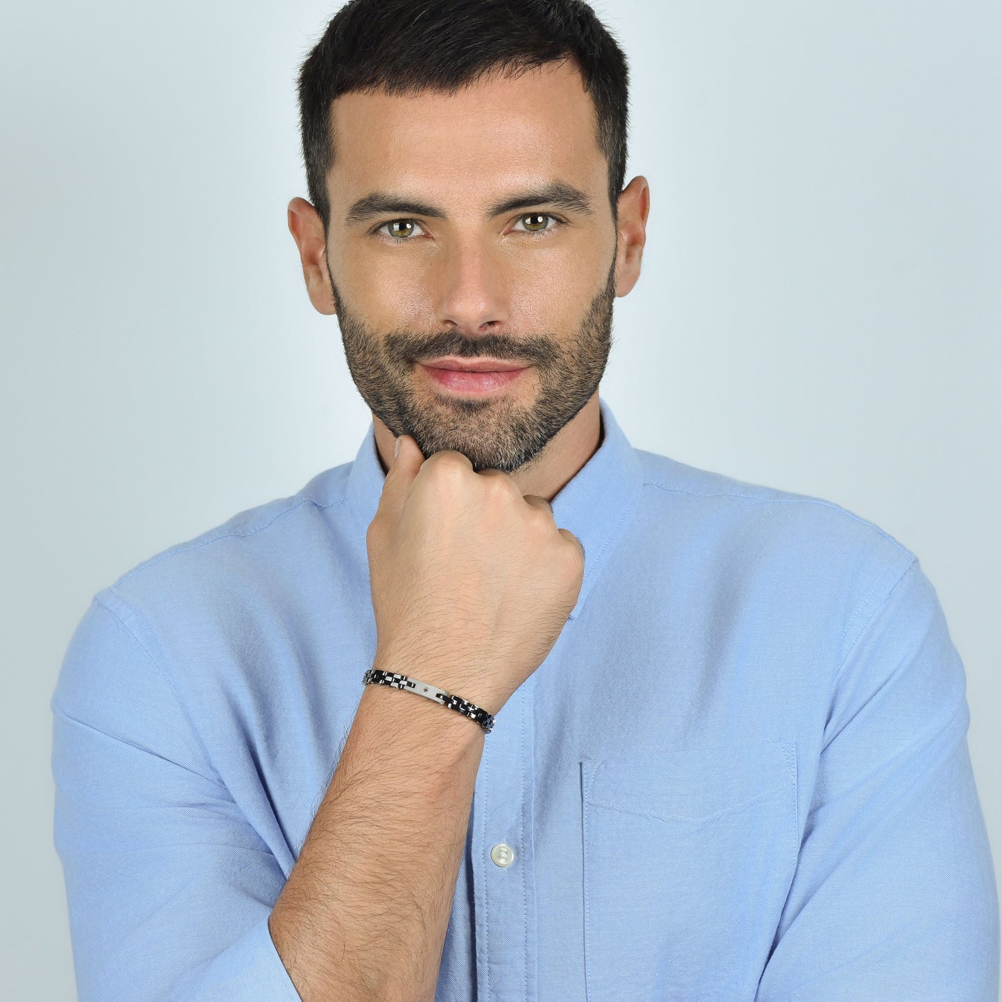 HERREN STAHLARMBAND MIT SCHWARZER KERAMIK UND SCHWARZEM KRISTALL