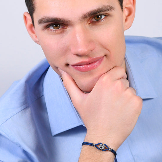 HERRENARMBAND MIT BLAUEM SEIL UND ANKER