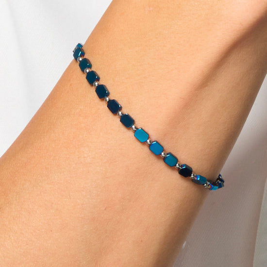 HERRENARMBAND AUS STAHL MIT BLAUEM HÄMATIT