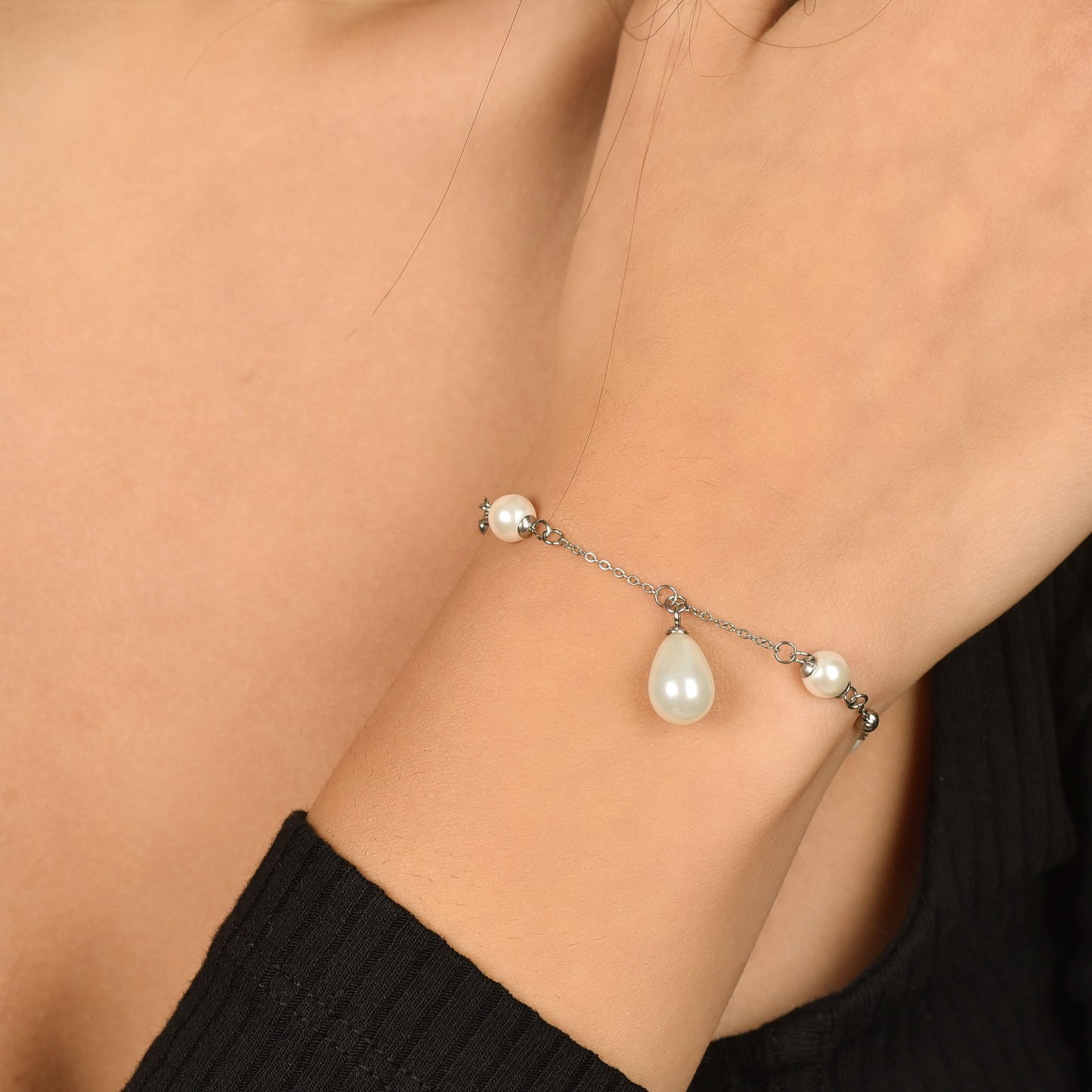 WOMAN'S STEEL BRACELET WITH PEARLS Luca Barra