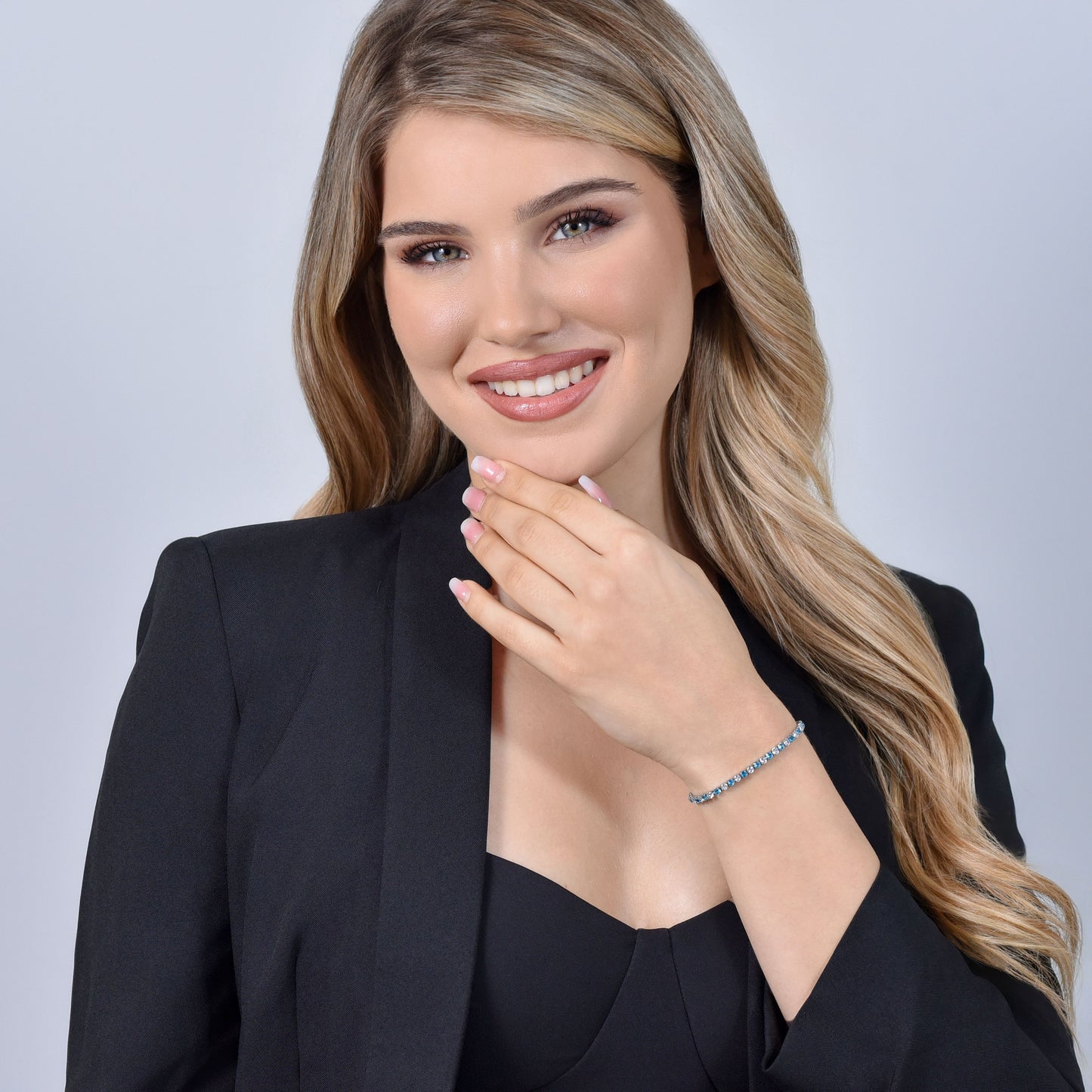 DAMEN-TENNISARMBAND MIT BLAUEN UND WEISSEN KRISTALLEN