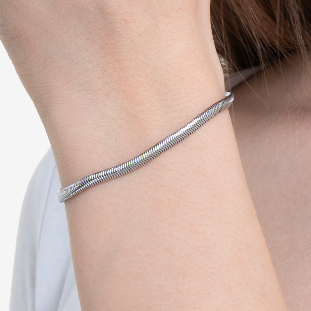 STAHLARMBAND FÜR FRAUEN