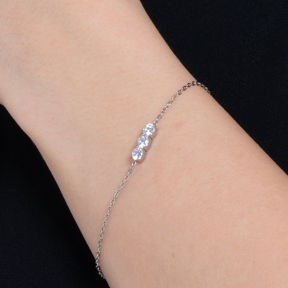 DAMENARMBAND AUS STAHL MIT WEISSEN KRISTALLEN
