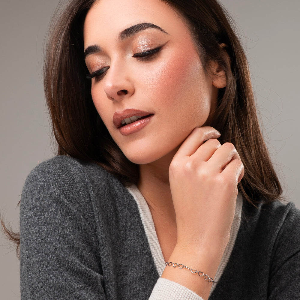 DAMEN STAHLARMBAND MIT HERZEN