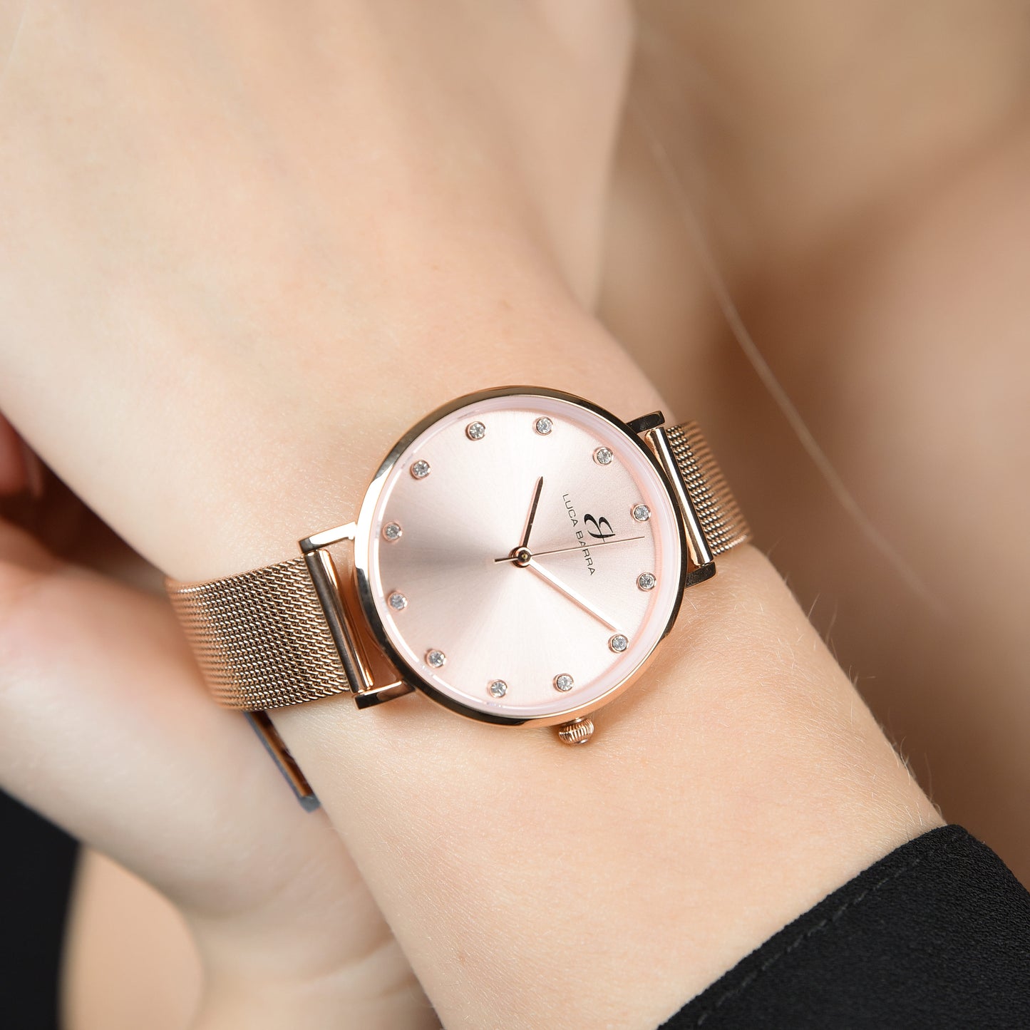 DAMENUHR MIT ROSA STAHLGEHÄUSE