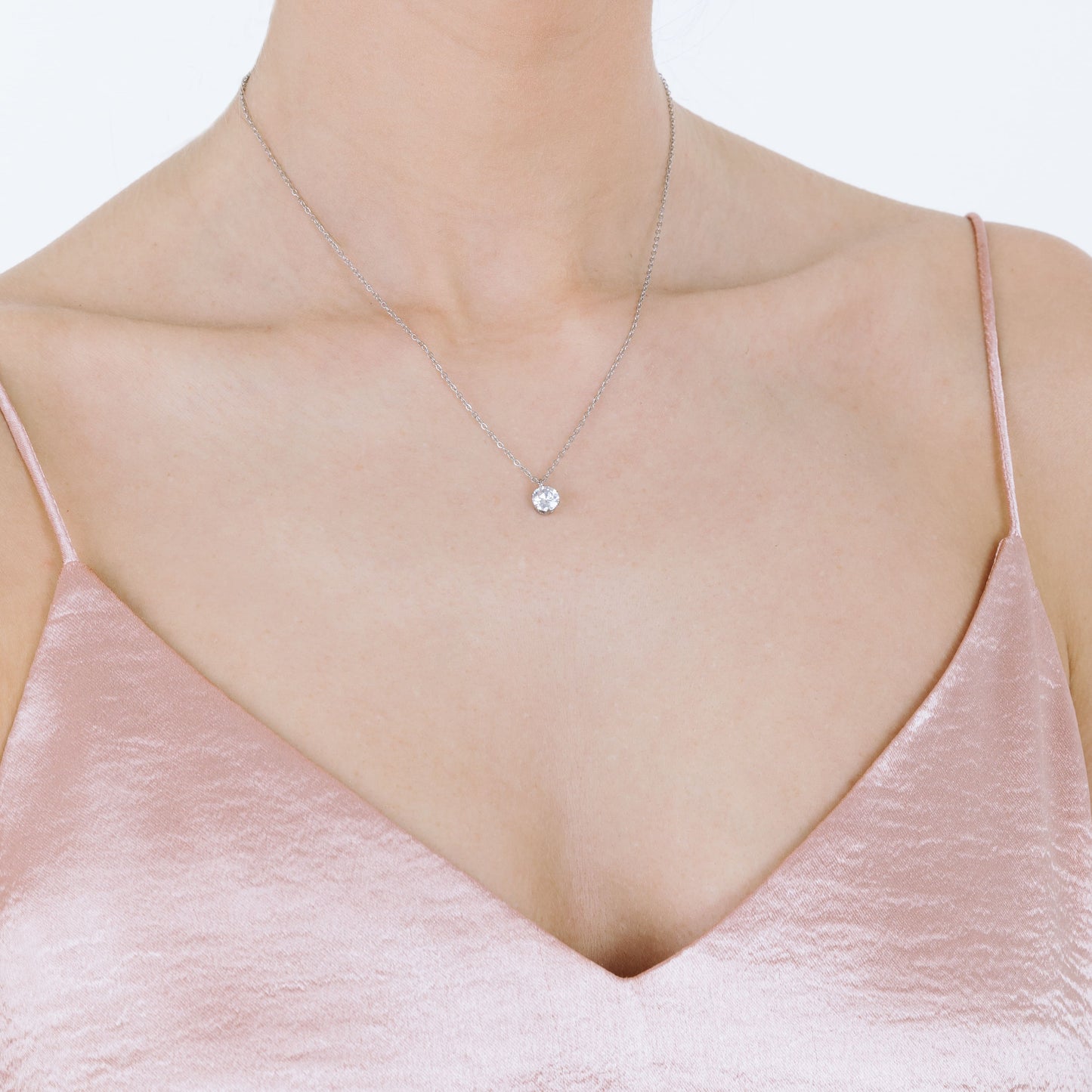 DAMEN-HALSKETTE AUS STAHL MIT 6 MM WEISSEM KRISTALL