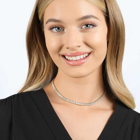 DAMEN-TENNIS-HALSKETTE AUS STAHL MIT WEISSEN BAGUETTE-KRISTALLEN