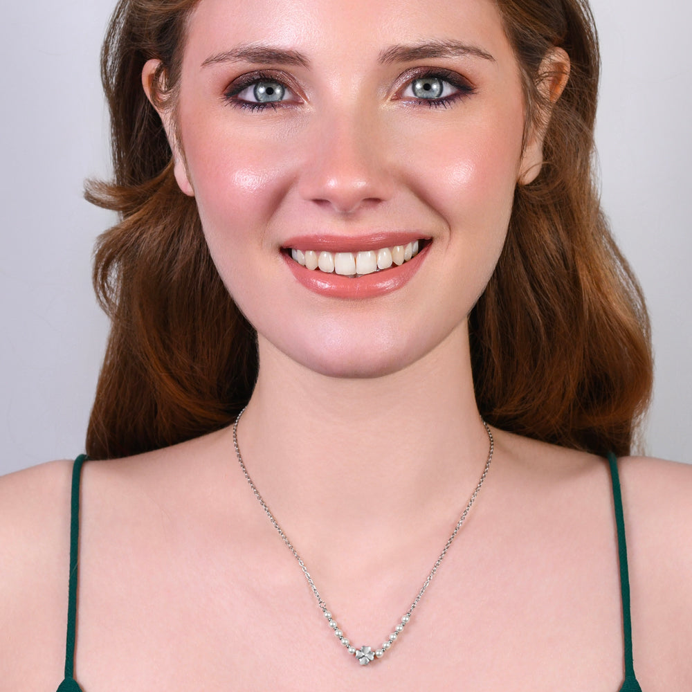 COLLANA DONNA CON QUADRIFOGLIO IN ACCIAIO E PERLE BIANCHE