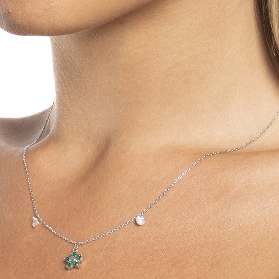 COLLANA DONNA IN ACCIAIO CON PENDENTE FIORE CON E PETALI ZICONE VERDE