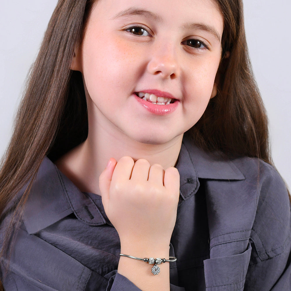 MÄDCHENARMBAND AUS STAHL MIT VIERBLÄTTRIGEM KLEEBLATT MIT WEISSEN KRISTALLEN